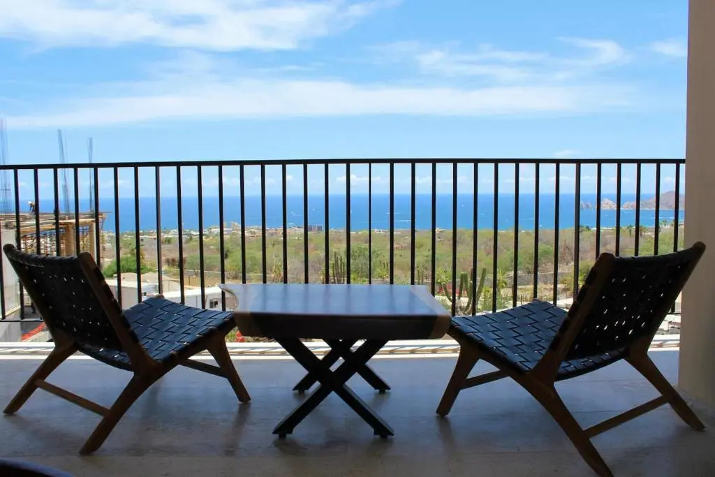 Beautiful apartment with the best view to the Arch! Solaria D 203