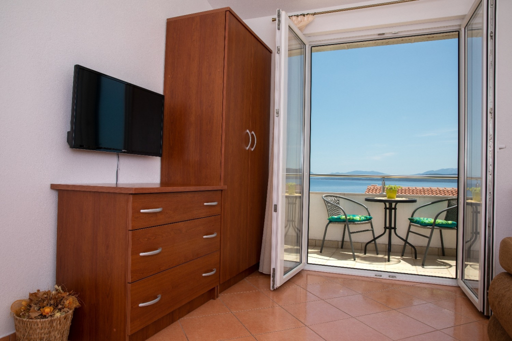 Apartment Ruzica - with sea view: A2 -  Igrane, Riviera Makarska