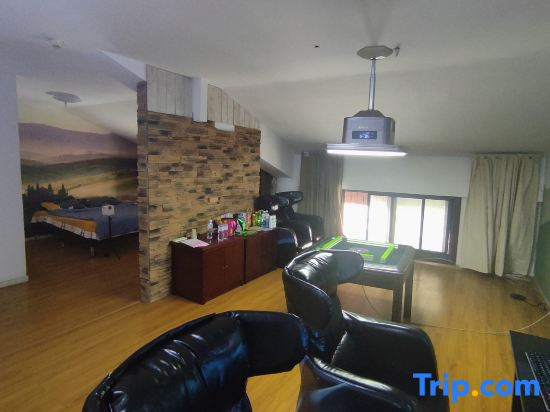 Jingyue E-Sports Hotel (Zhuge Liang Square)