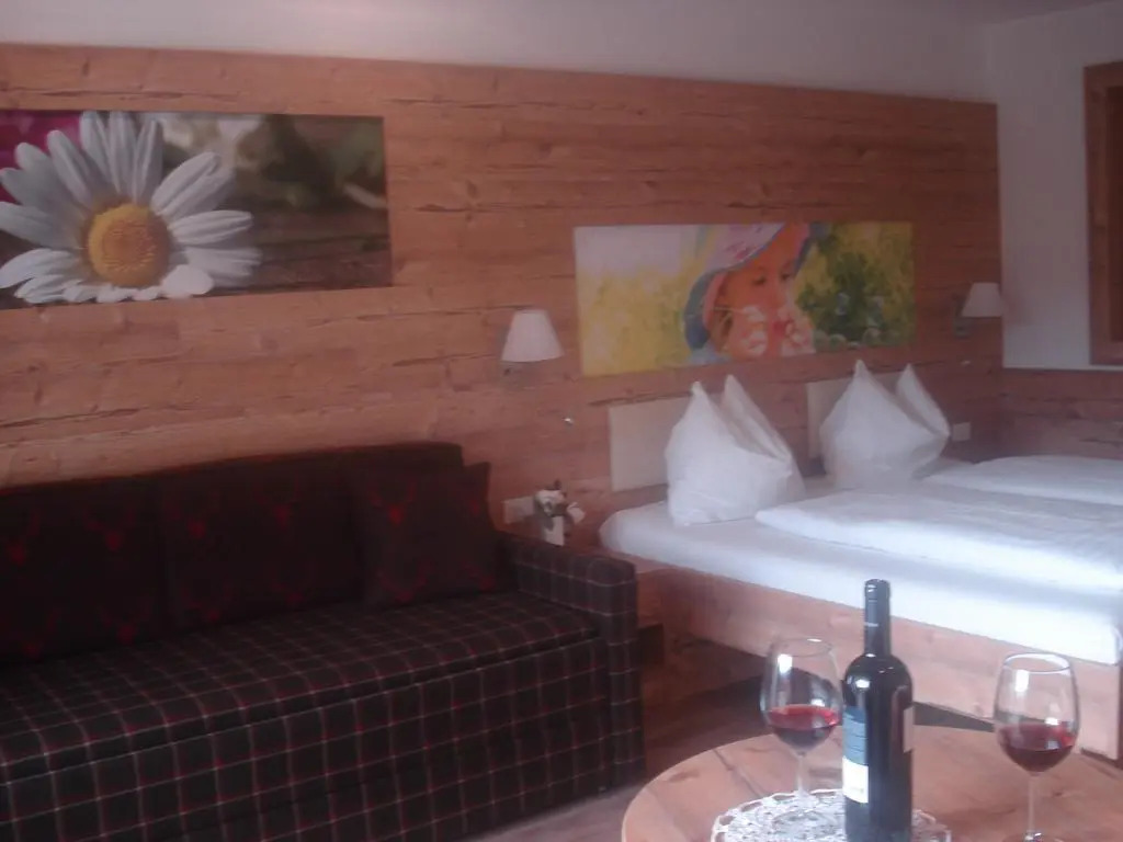 Molaris Lodge
