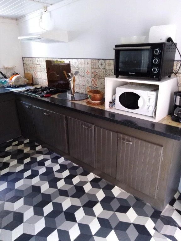 House With One Bedroom In Bouillante With Enclosed Garden