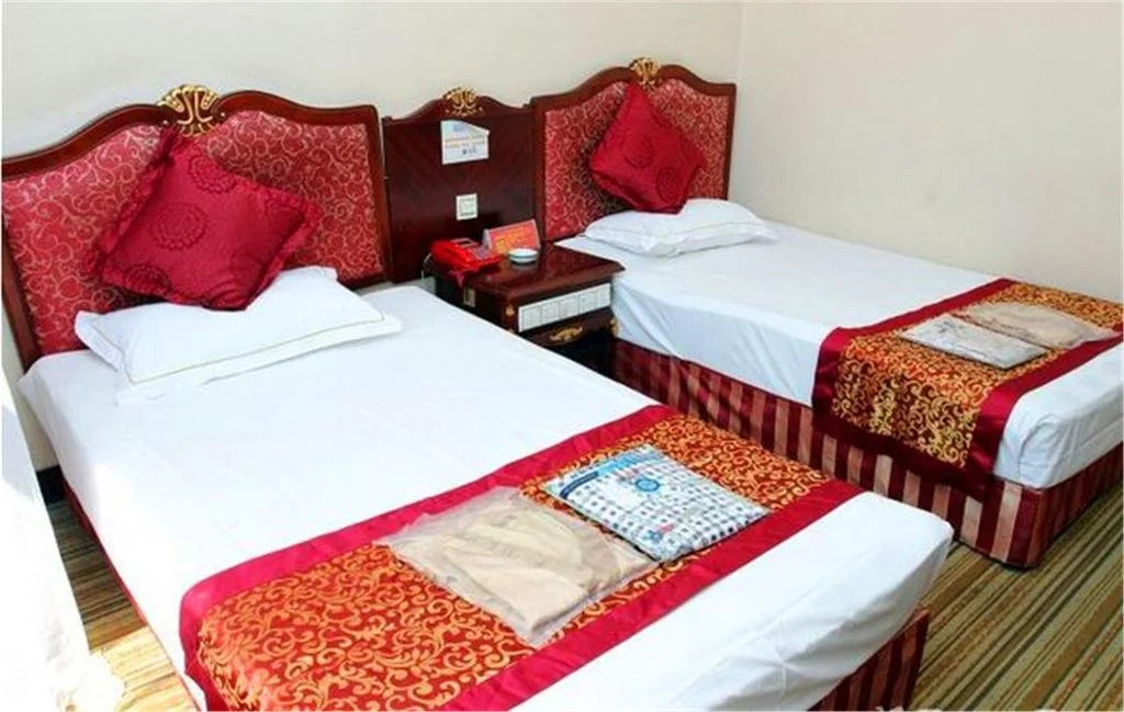 Yunshui Hotel (Taiyuan Huayu Baihua Valley Pingyang Road Branch)