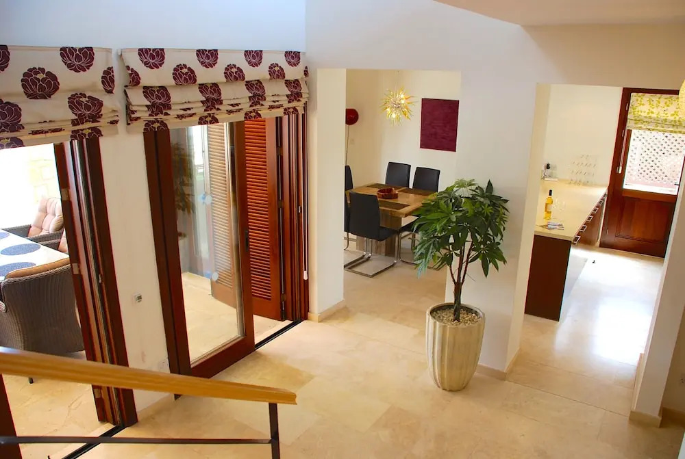 Villa 252 - Galata