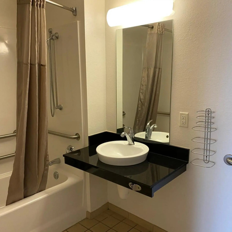 Motel 6-Memphis, TN - Downtown