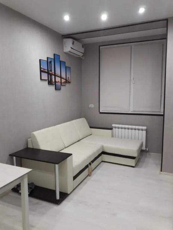 Apartment on Stanislavskogo 11-59a