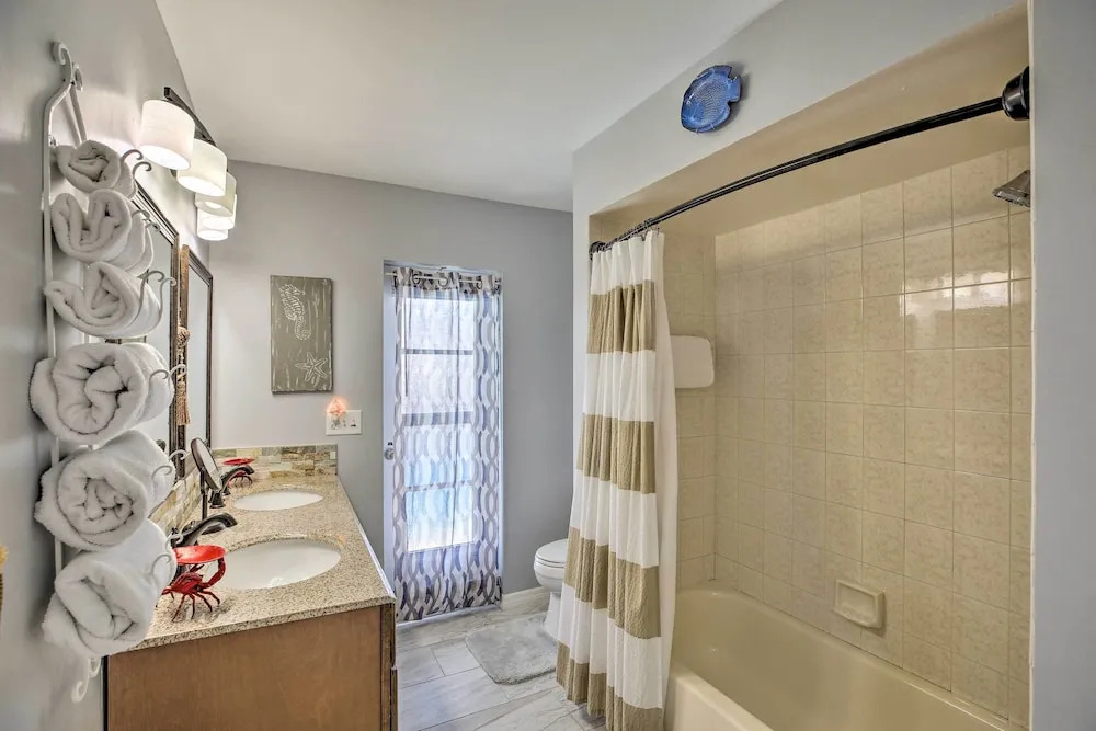 Heated Pool + Lanai: Matlacha Isles Getaway