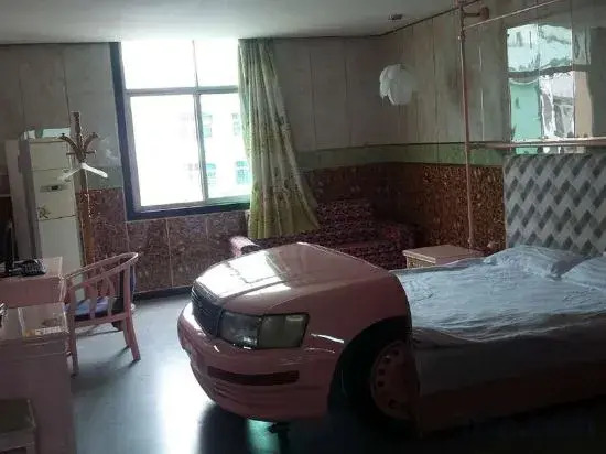 520 Theme Hotel