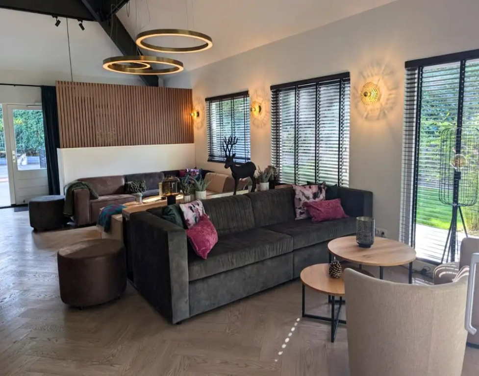 Villa in Brabant with Spa and Sauna