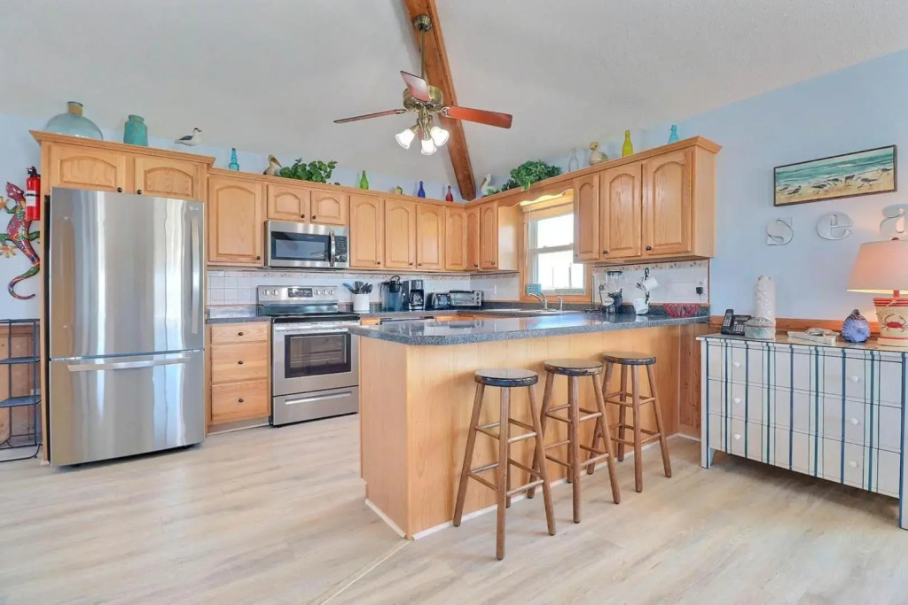 5070 - Sandy Bottoms (Formerly Ellis)