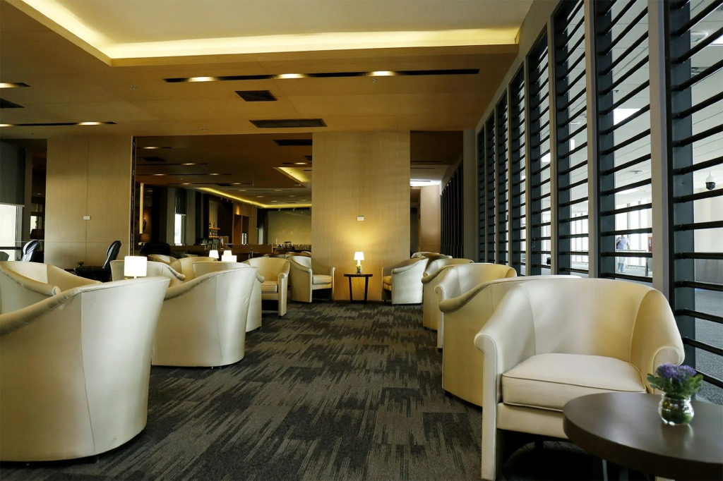 Louis Tavern Hotel