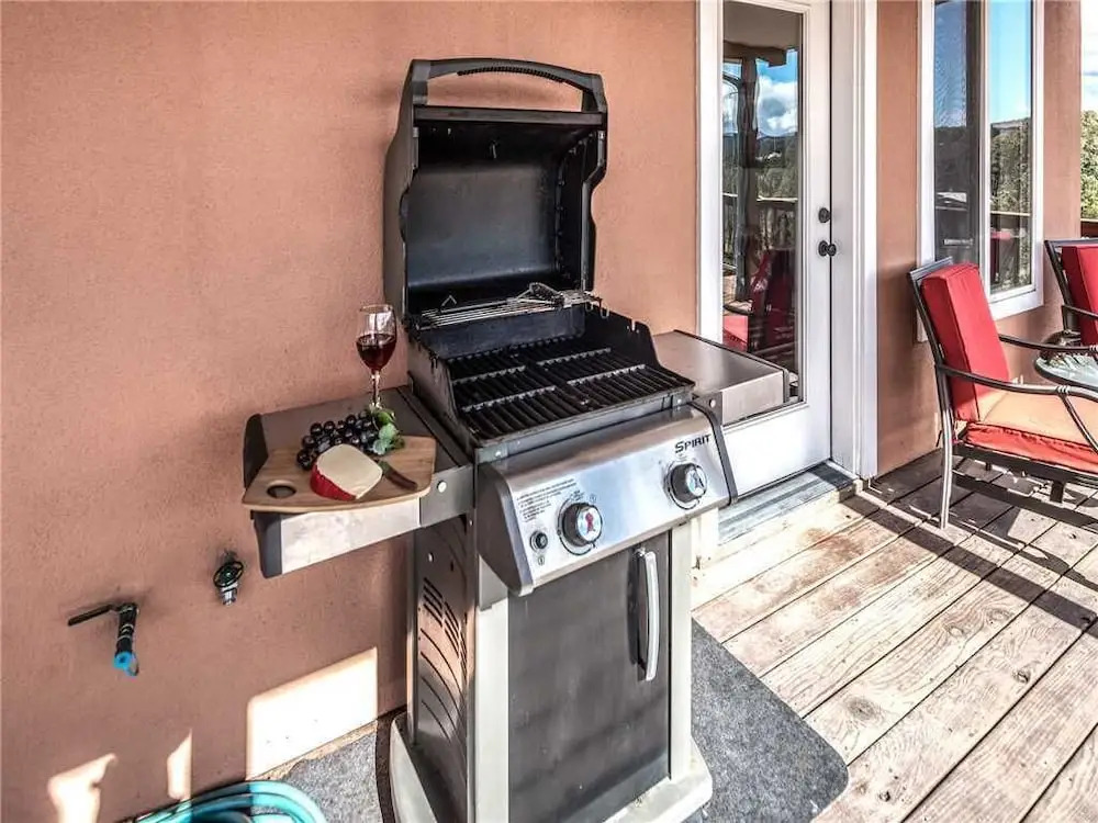 Casa Bien - Three Bedroom Cabin with Hot Tub