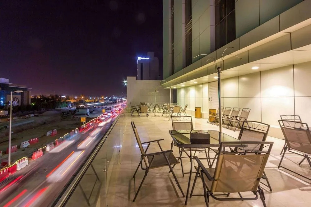 Al Muhaidb Residence Al Takhasossi 2 - Economic