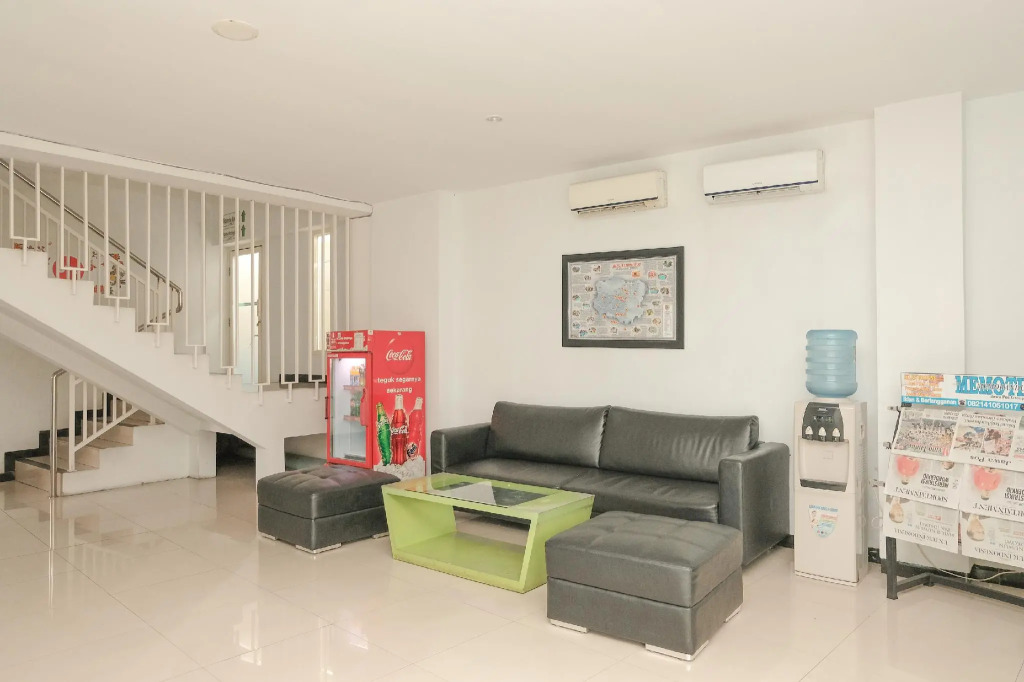 Ebizz Hotel