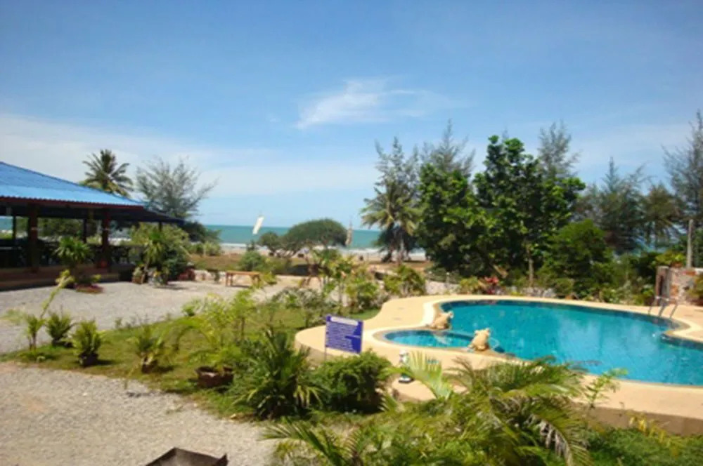B and B Hut Chaolao Beach