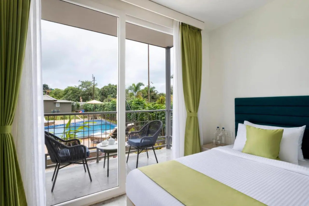 Stone Wood Hotel Amboli