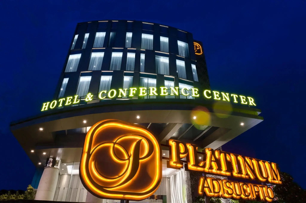 Platinum Adisucipto Hotel & Conference Center