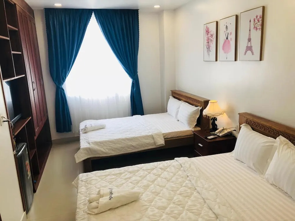 Khách sạn Tuyết Hiển