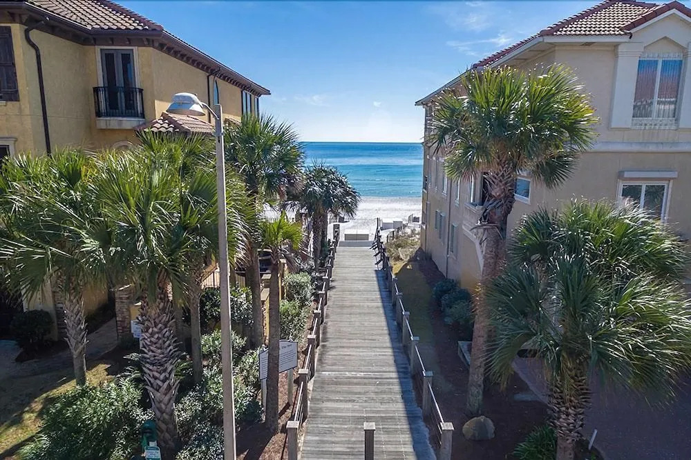 Emerald Enchantment 4 Bedroom Holiday Home by Five Star Properties