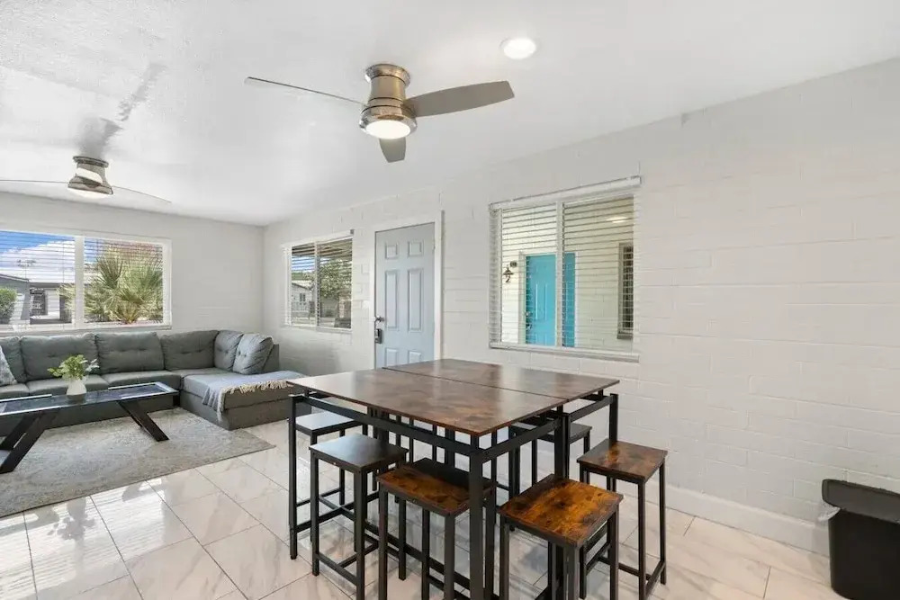 Chic Scottsdale Apt