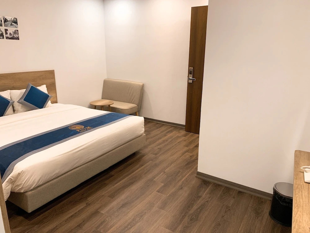 A25 Hotel - Hoàng Đạo Thúy 1
