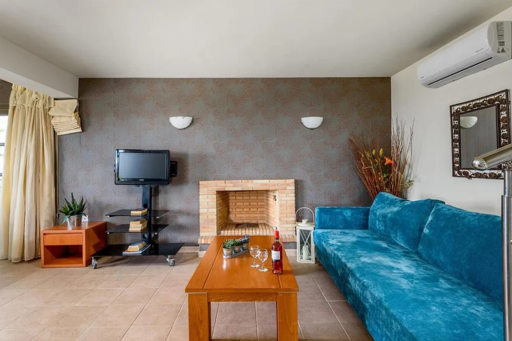Villa Athina