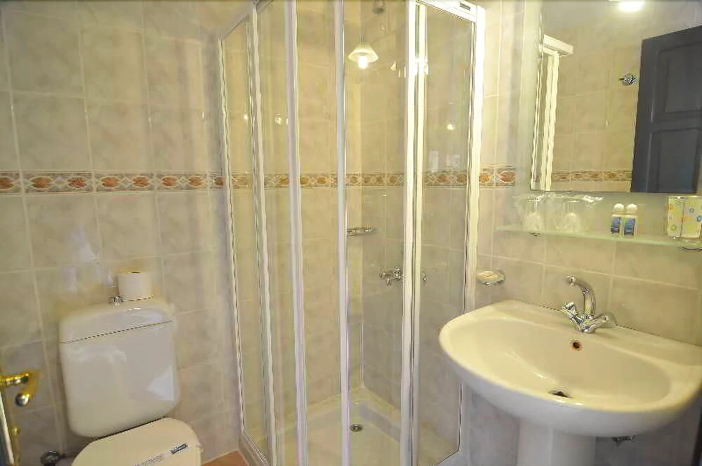 Ekinhan Hotel