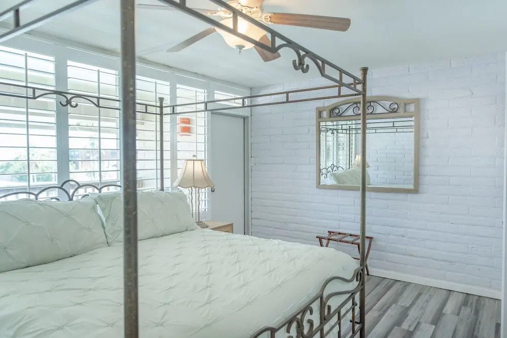 Pearl Marlin 205 by RedAwning