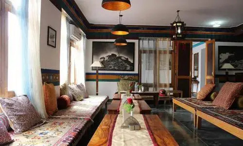 Oriental Hotel & Guest House