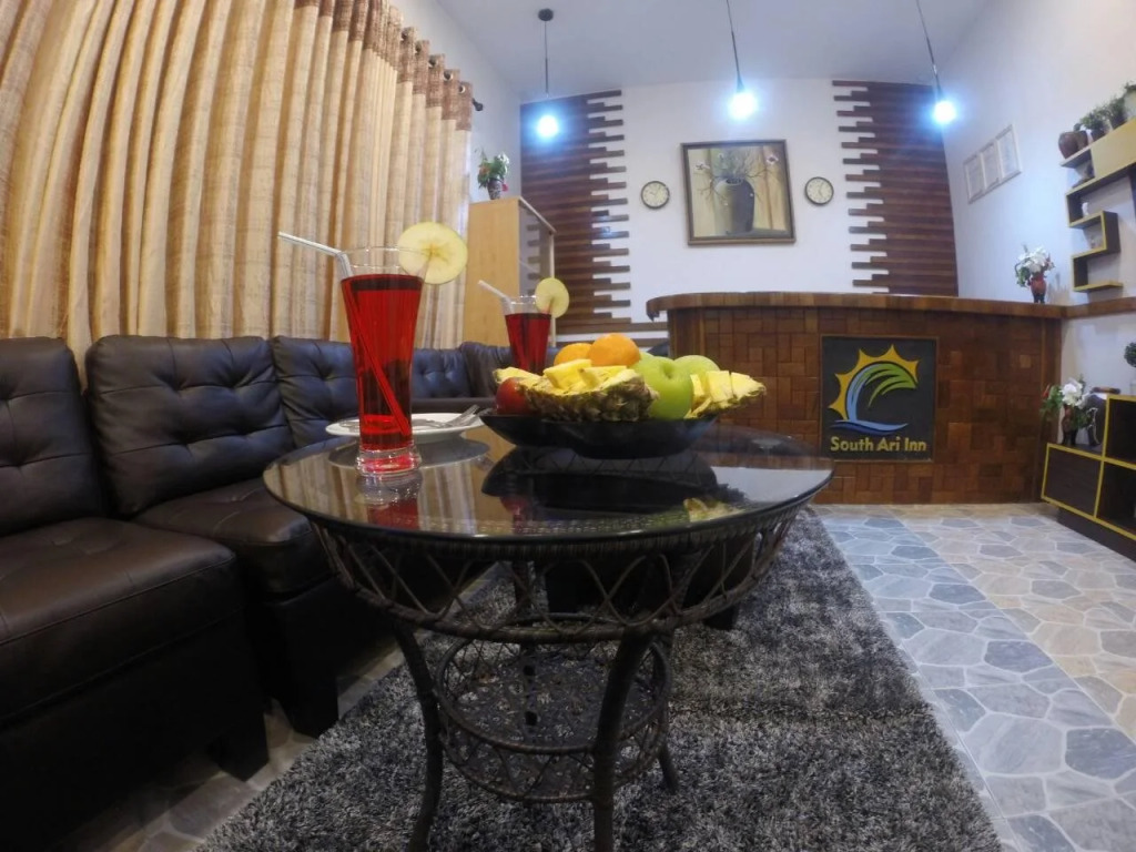 South Ari Inn