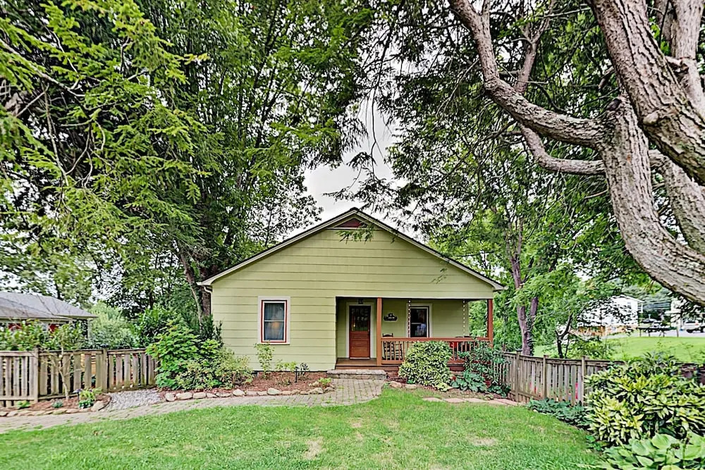 7groves1 3 Bedroom Home