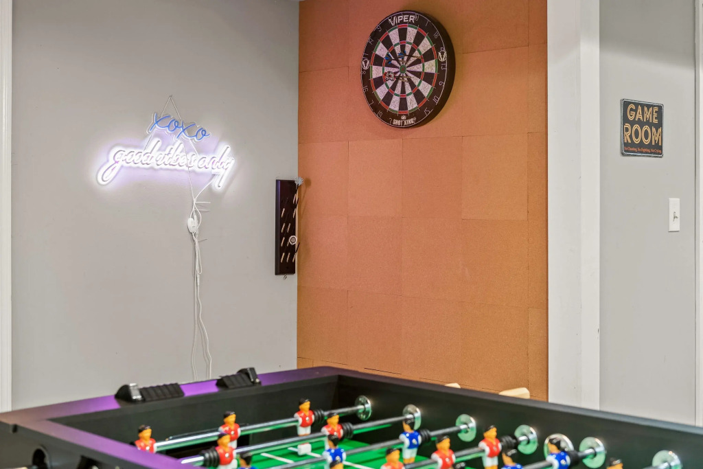 The Boulder Inn by Avantstay Indoor Hot Tub, Game Room, Outdoor Fire Pit