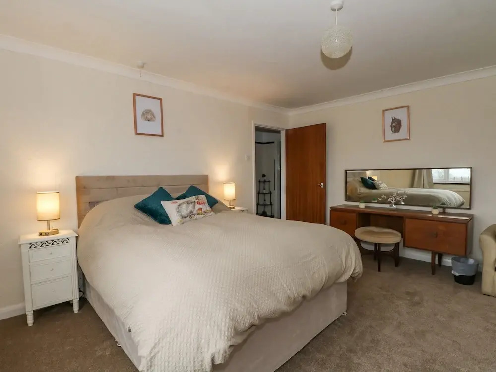 Hawksbridge Bungalow