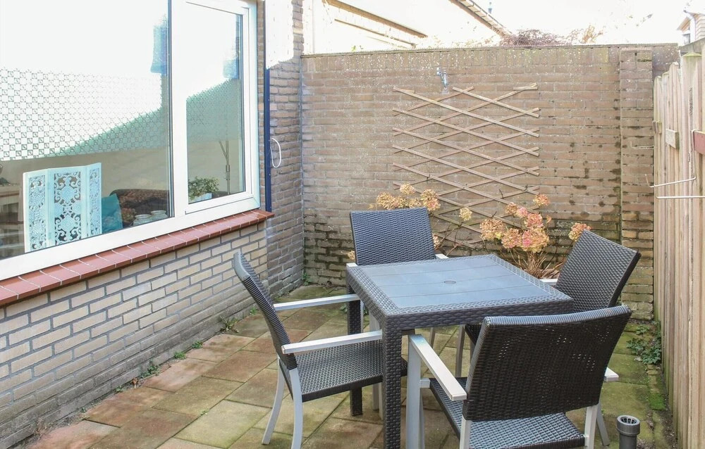 Nice Home in Egmond Aan Zee With 2 Bedrooms and Wifi