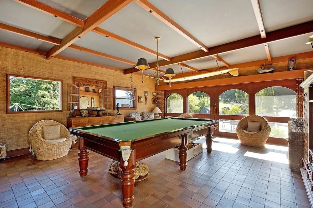 Char-ree-leera Luxury Retreat