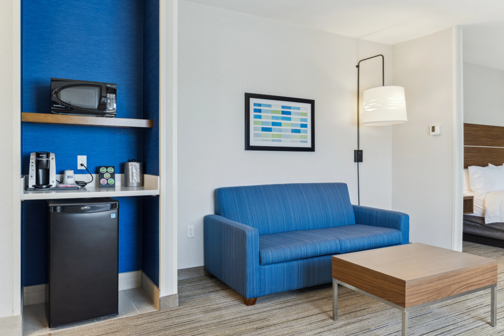 Holiday Inn Express & Suites Mountain View Silicon Valley by IHG