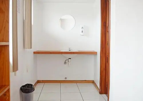 Alternative Hostels