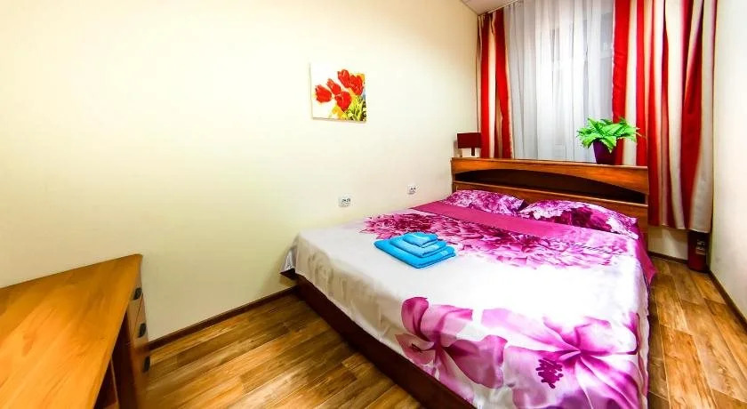 Like Hostel