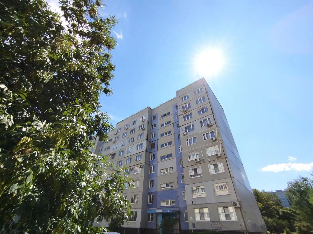 Sutki Life (Сутки Лайф) на Автостроителей