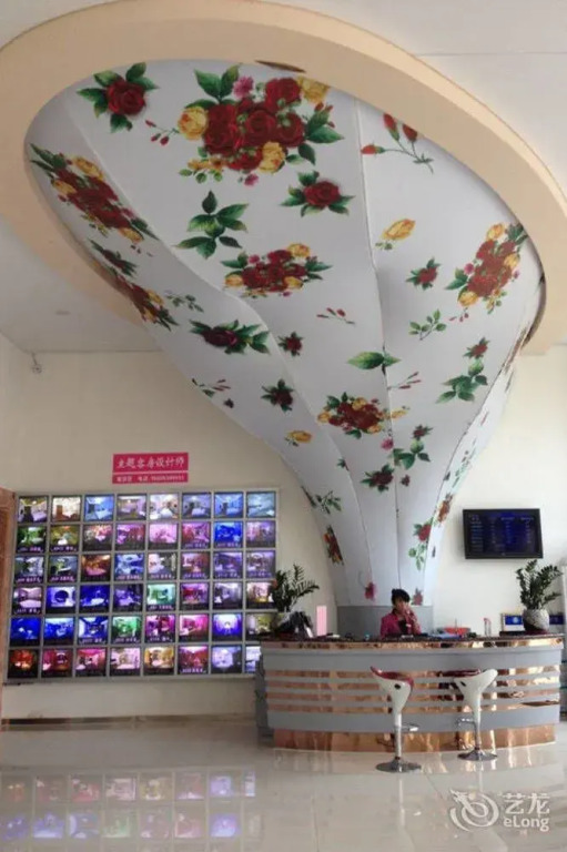 Rose Story Hotel