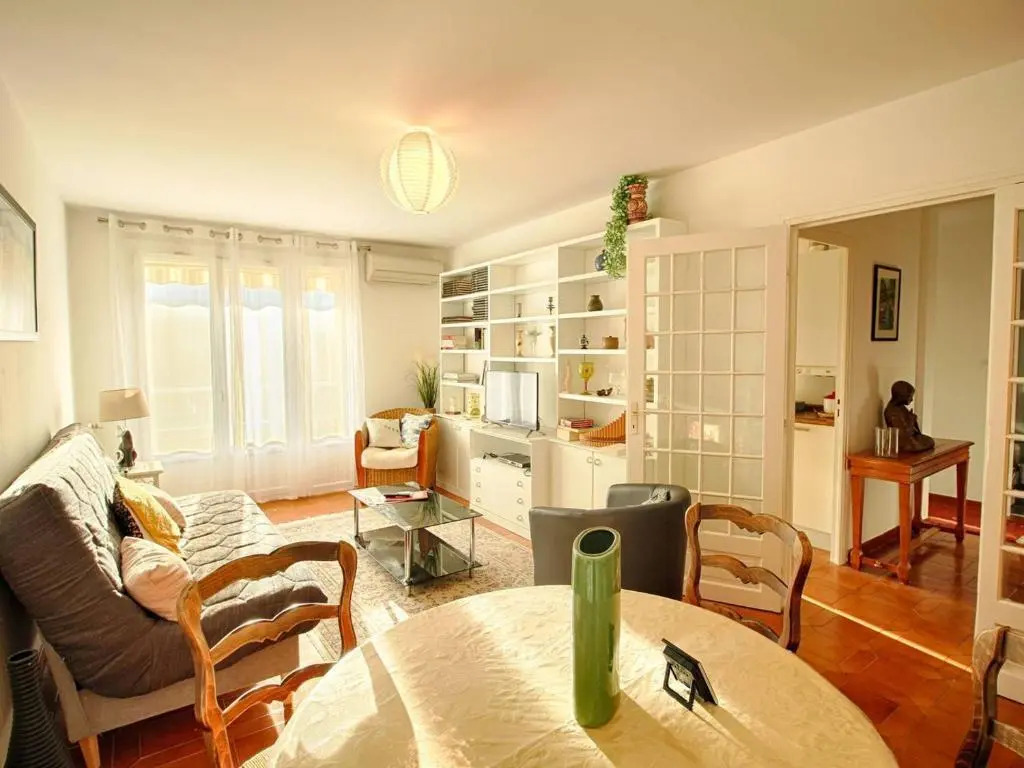 Appartement Ajaccio, 2 pièces, 3 personnes - FR-1-61-517