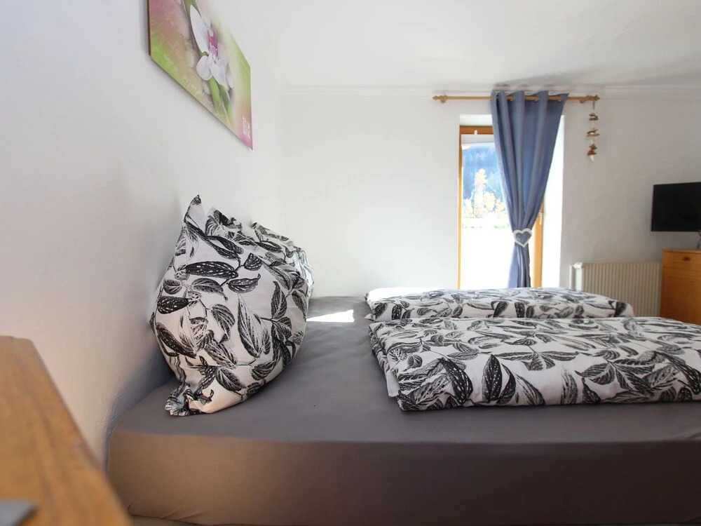 Cozy Apartment with Garden in Mühlbach