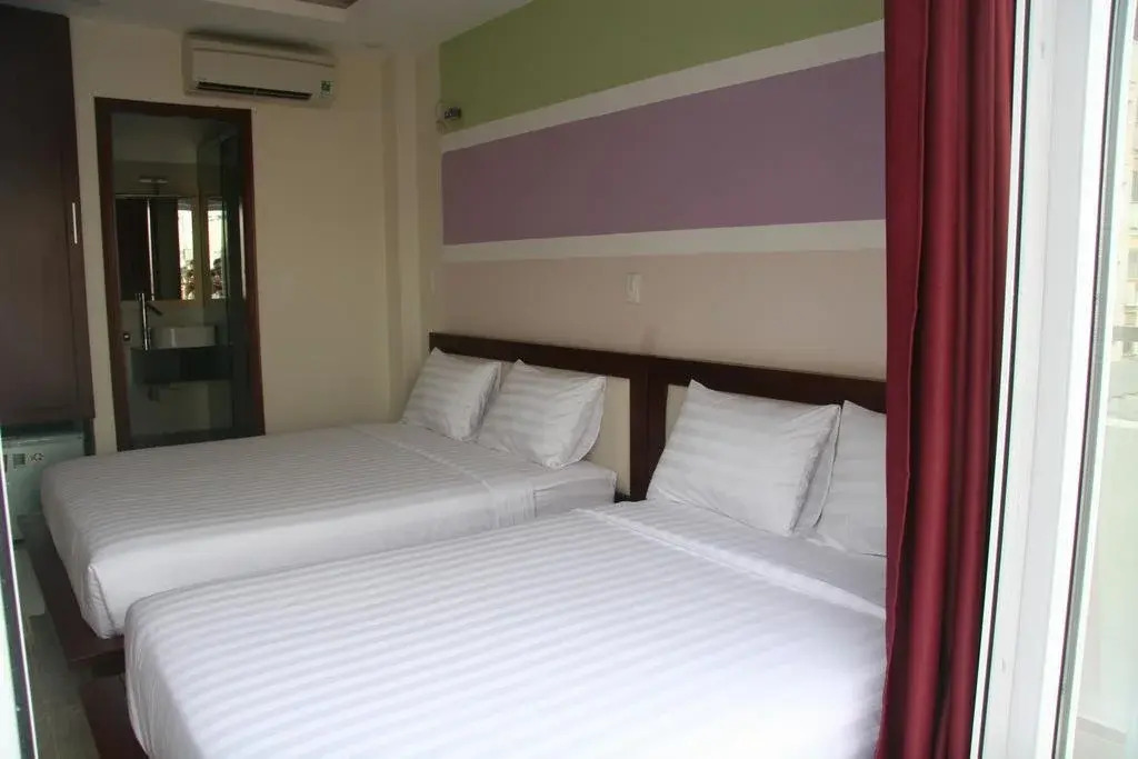 Yumi Hotel