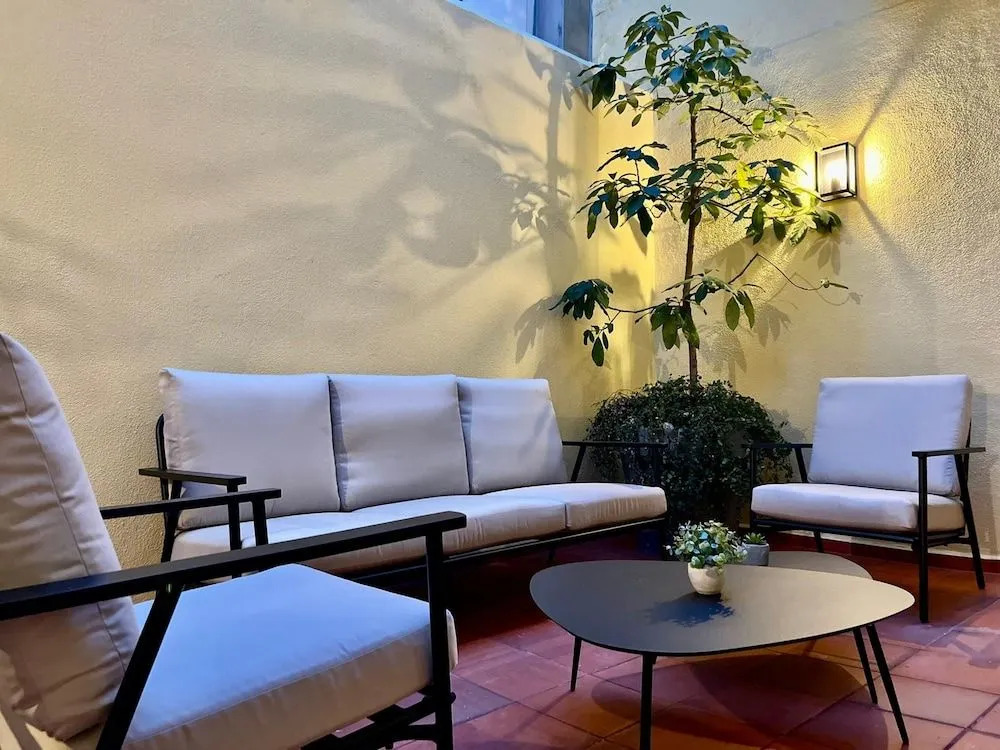 LR Guest House
