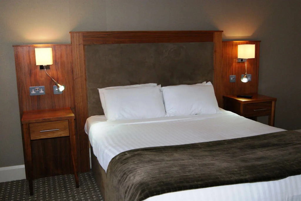 Cliffs of Moher Hotel
