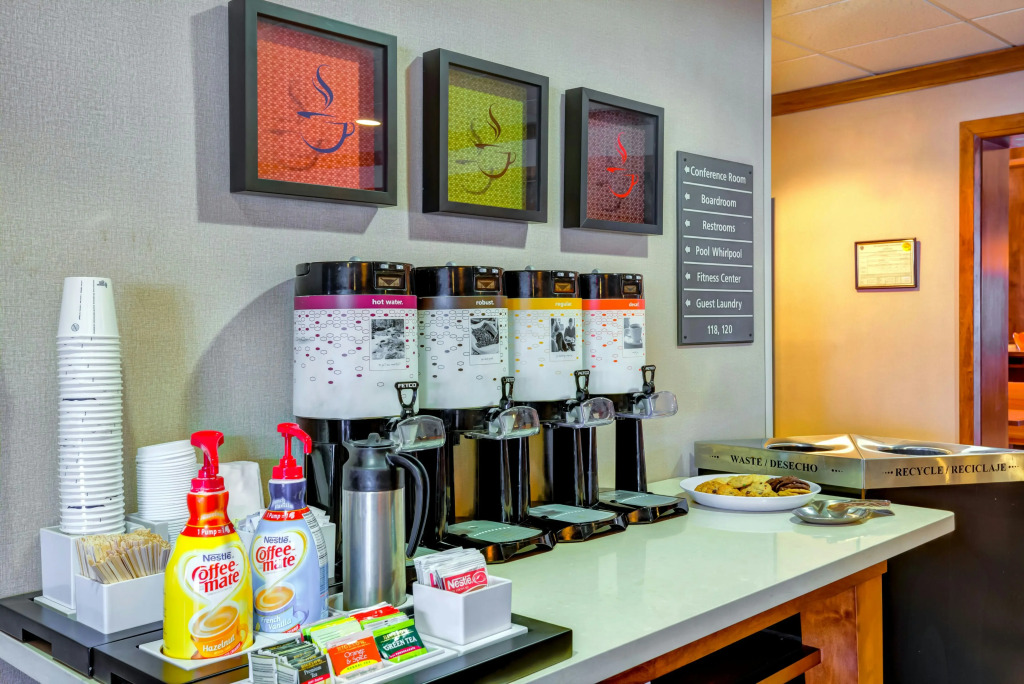 Hampton Inn Boston-Norwood