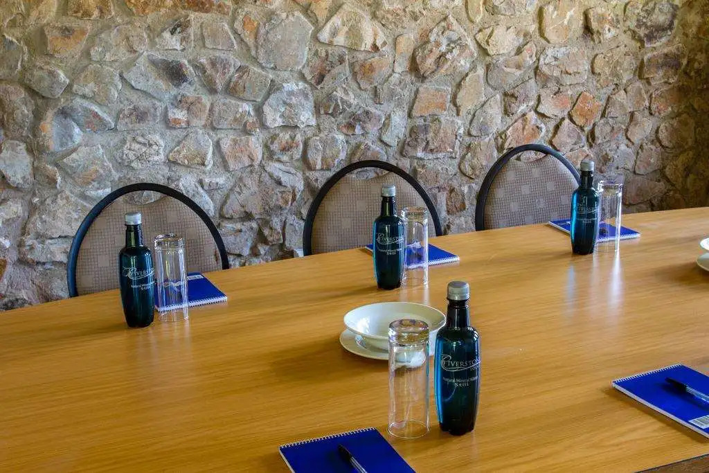 Riverstone Lodge
