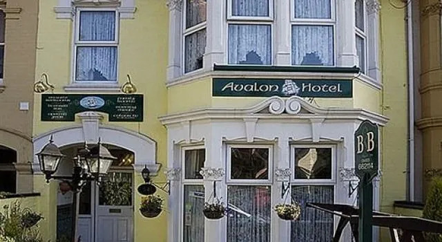 Avalon Hotel - Guest House