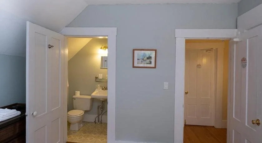 The Karass Inn