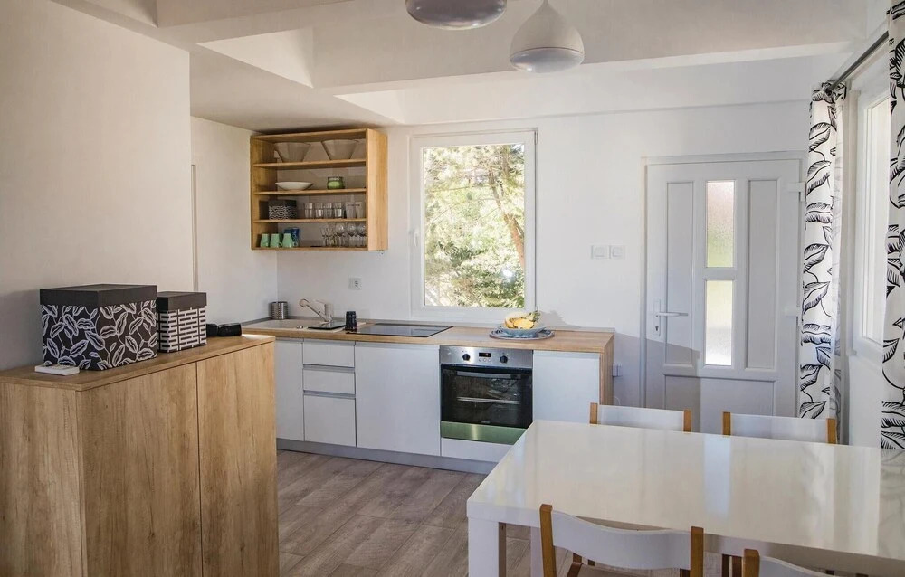 Beautiful Home In Vrboska