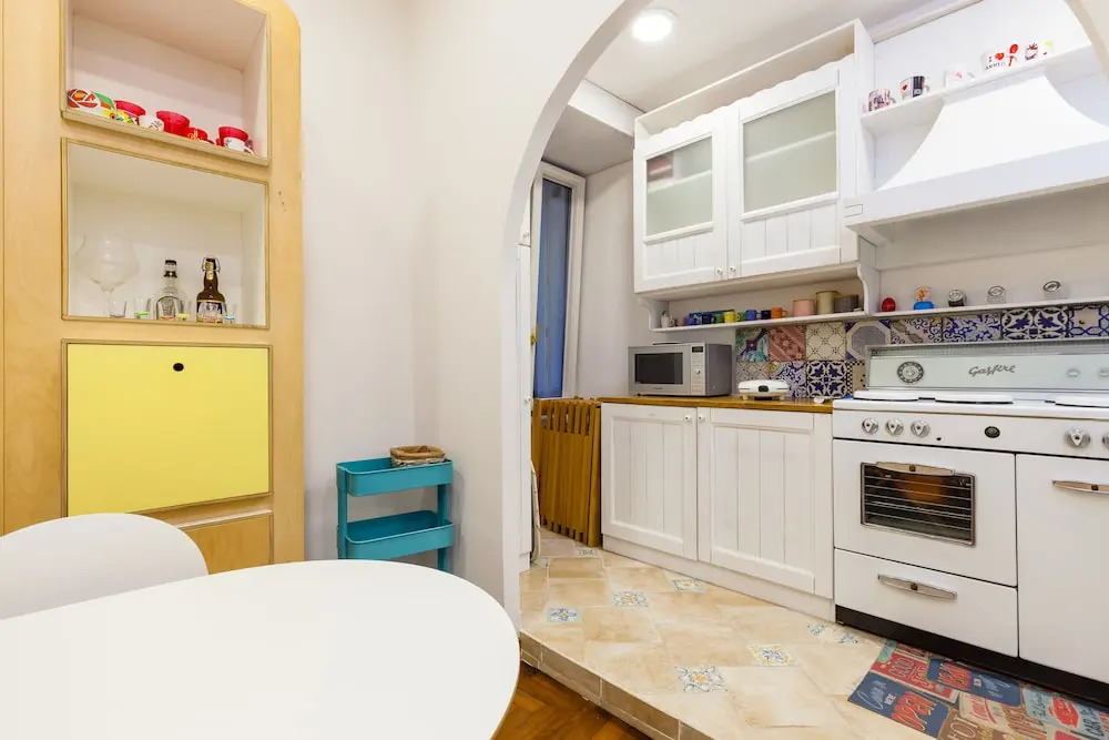 Apartment - Corso V. Emanuele VI BH 90